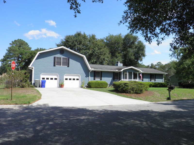 2 Brockman Dr, Charleston, SC 29412