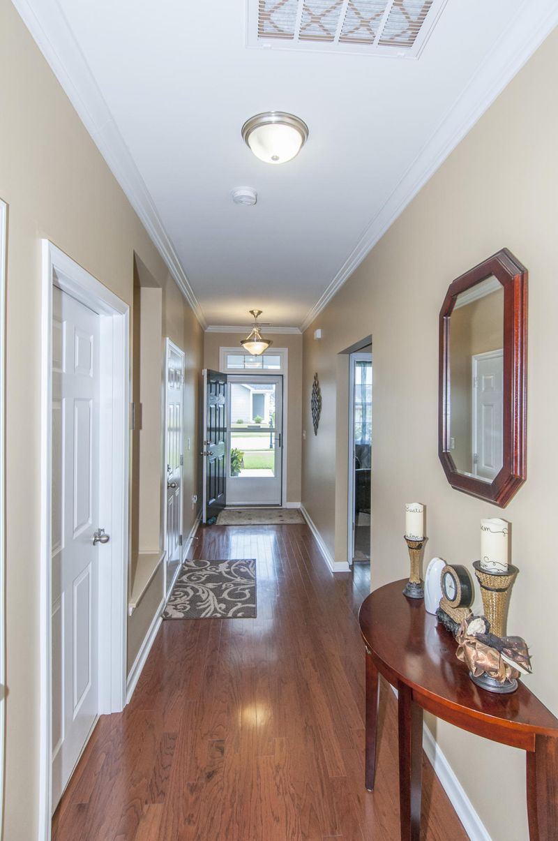 8100 Ronda Dr, North Charleston, SC 29406