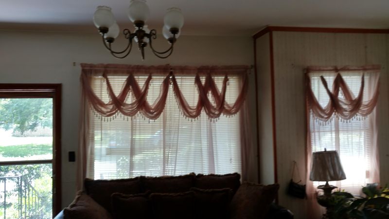 113 E Richland St, Summerville, SC 29483