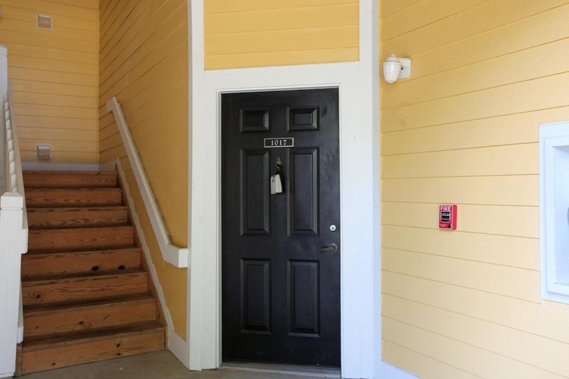 1017 Rosewood Ln, Mount Pleasant, SC 29464
