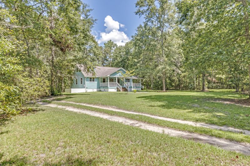 6864 Early Jersey Rd, Meggett, SC 29449