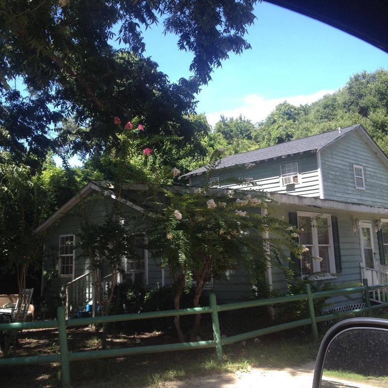1643 Rifle Range Rd, Mount Pleasant, SC 29464