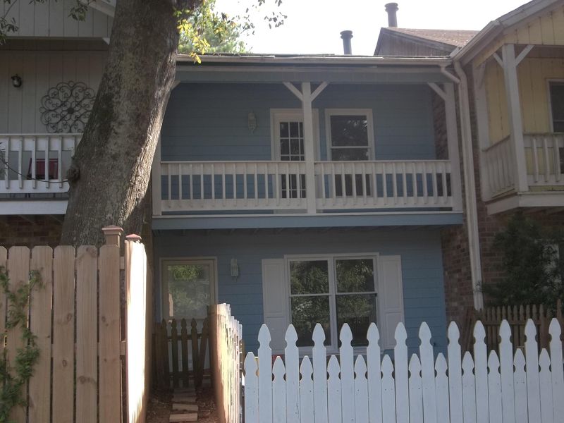 1387 Camp Rd #C, Charleston, SC 29412