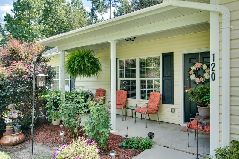 120 Tideland Ct, Bonneau, SC 29431