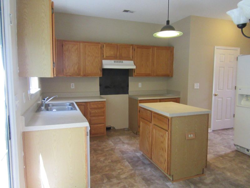 3333 Middleburry Ln, Charleston, SC 29414
