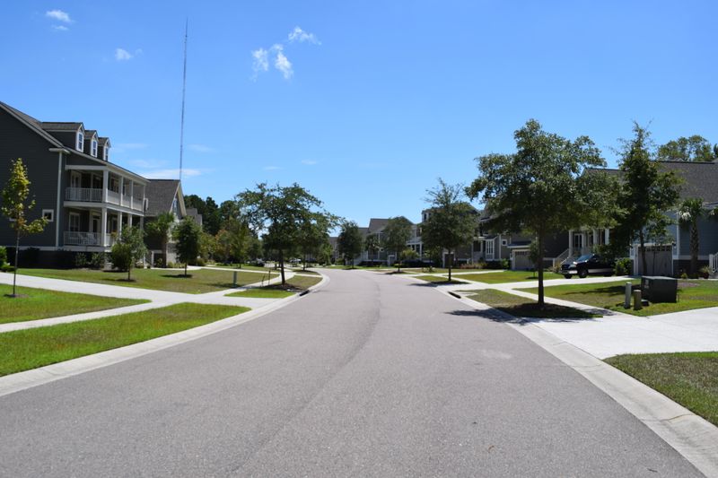 1304 Scotts Creek Cir, Mount Pleasant, SC 29464