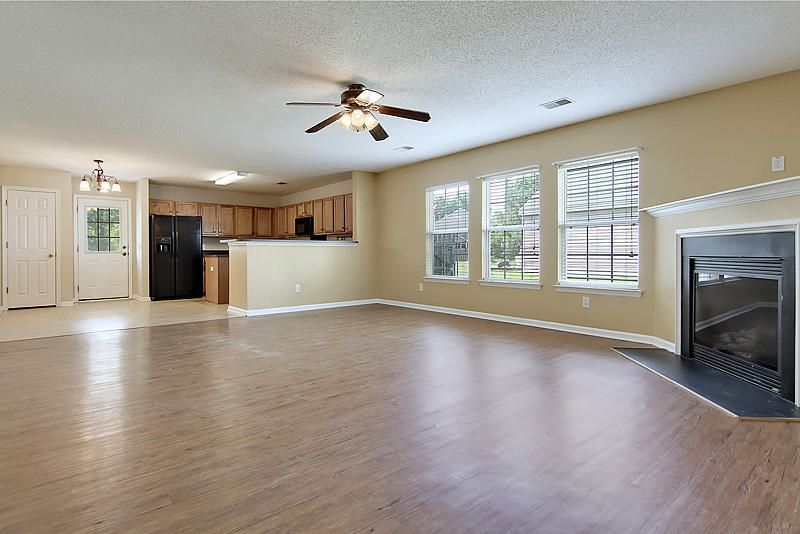 130 Destin St, Summerville, SC 29483