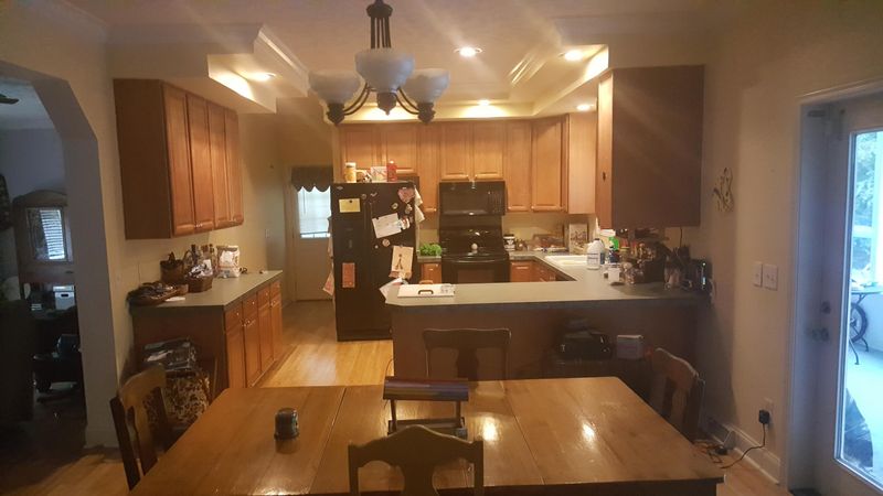 214 Washington Town Rd, Summerville, SC 29486