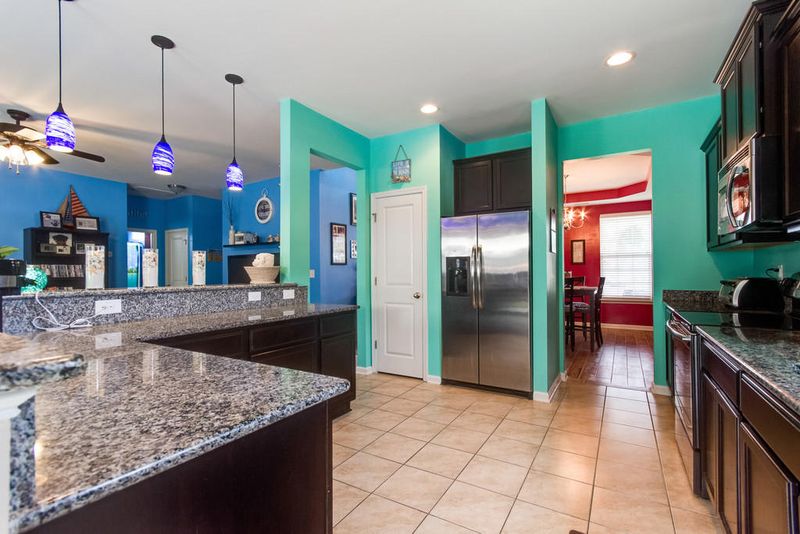 206 Endicott Ct, Summerville, SC 29486