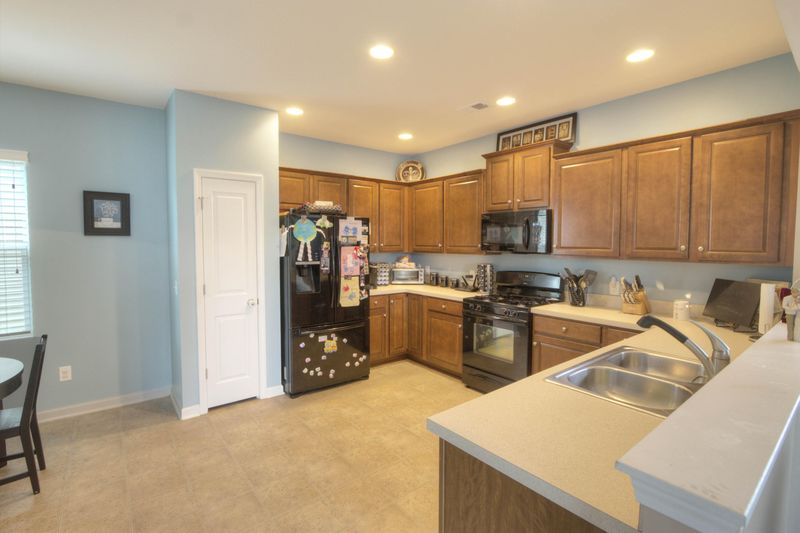 150 Brookhaven Rd, Summerville, SC 29483