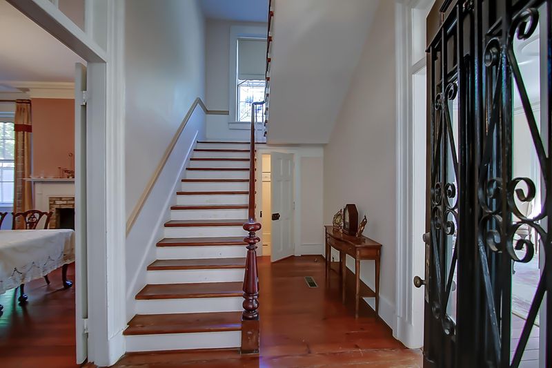 89 Rutledge Ave, Charleston, SC 29401