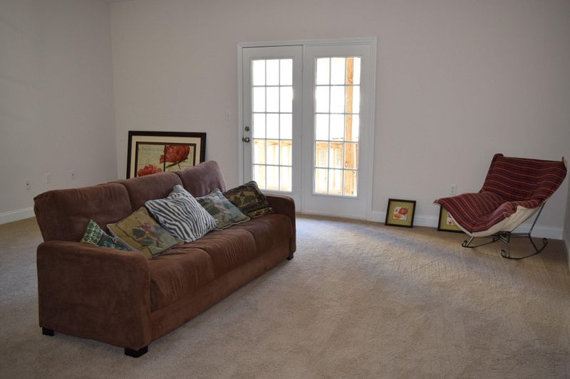 4510 Great Oak Dr, North Charleston, SC 29418