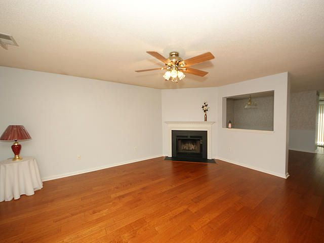 133 Apache Dr, Summerville, SC 29483