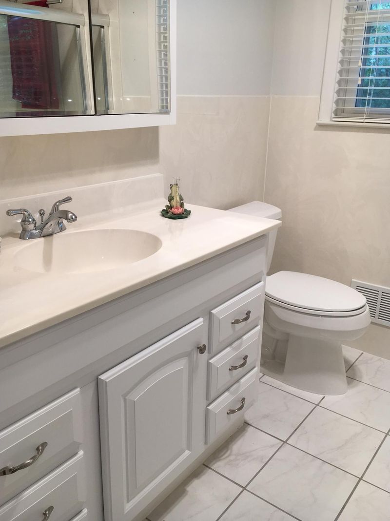 6009 Wedgewood Dr, Hanahan, SC 29410