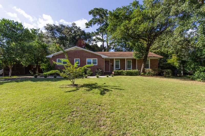 5352 Hartford Cir, North Charleston, SC 29405