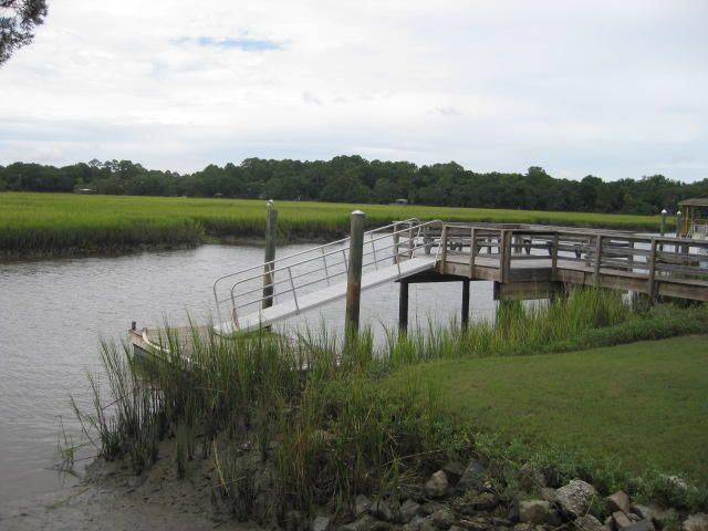 580 Foredeck Ln, Edisto Island, SC 29438