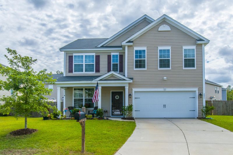 206 Short Woods Ct, Summerville, SC 29486
