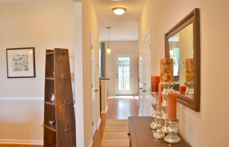 4921 Serene Ln, Hollywood, SC 29449