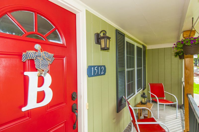 1512 Wakendaw Rd, Mount Pleasant, SC 29464