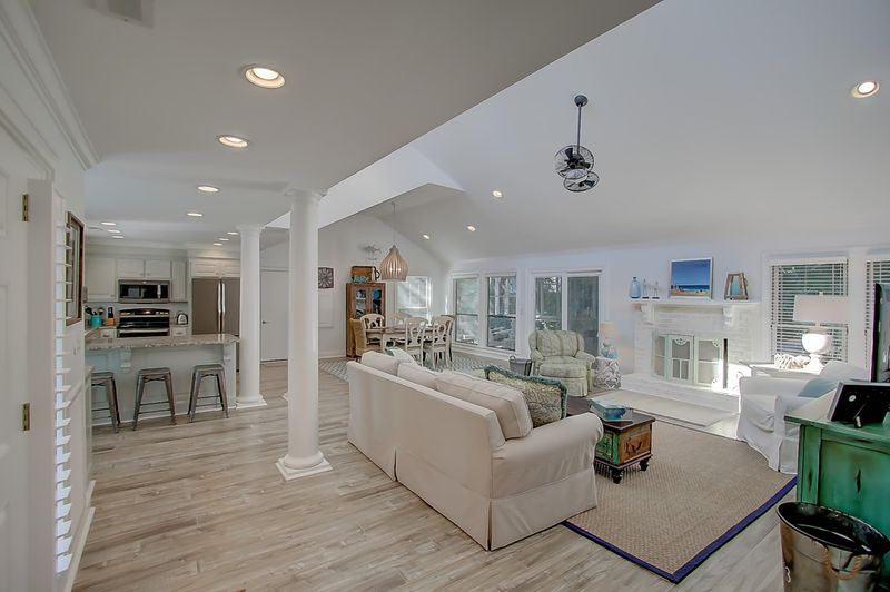 3 Fishers Al, Isle Of Palms, SC 29451