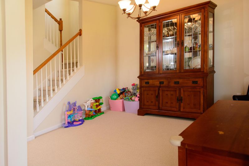 213 Summer Rain Ct, Charleston, SC 29414