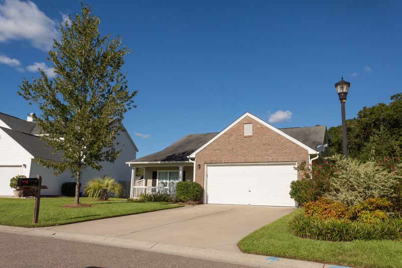 5102 Morrow Ln, Summerville, SC 29485