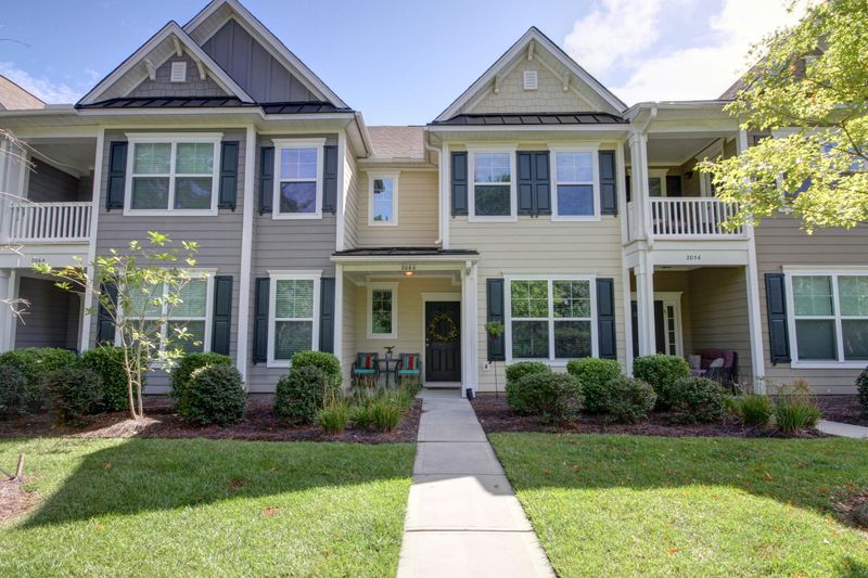 2060 Promenade Ct, Mount Pleasant, SC 29466