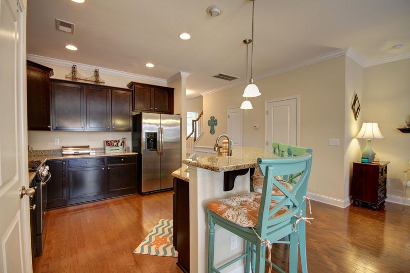 2060 Promenade Ct, Mount Pleasant, SC 29466