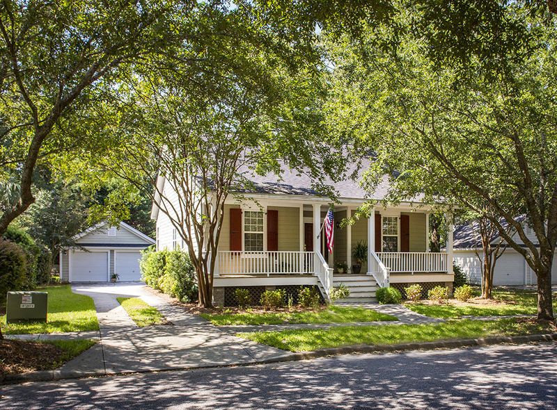 965 Etiwan Park St, Charleston, SC 29492