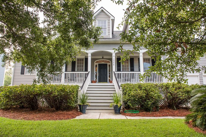 1954 Enclave Dr, Mount Pleasant, SC 29464