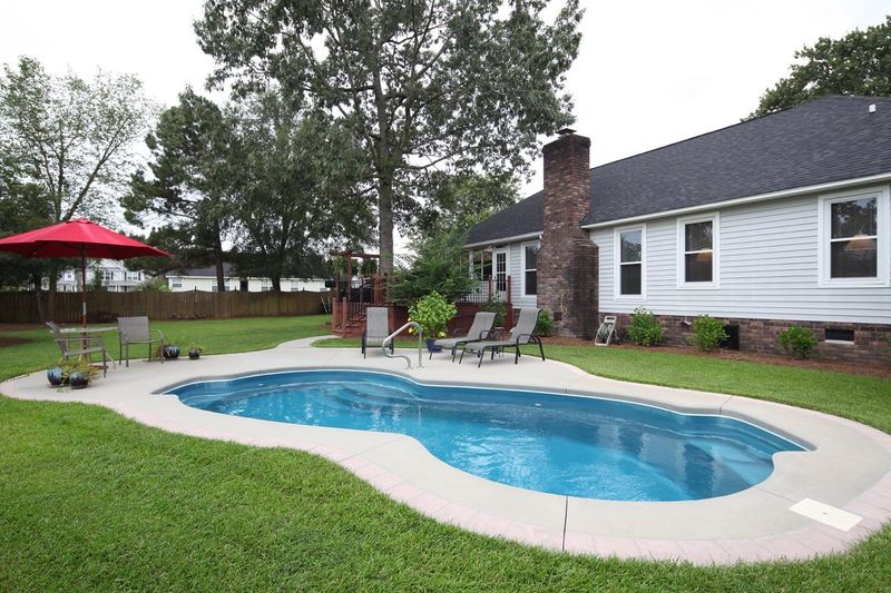 1106 Hollybrooke Dr, Moncks Corner, SC 29461