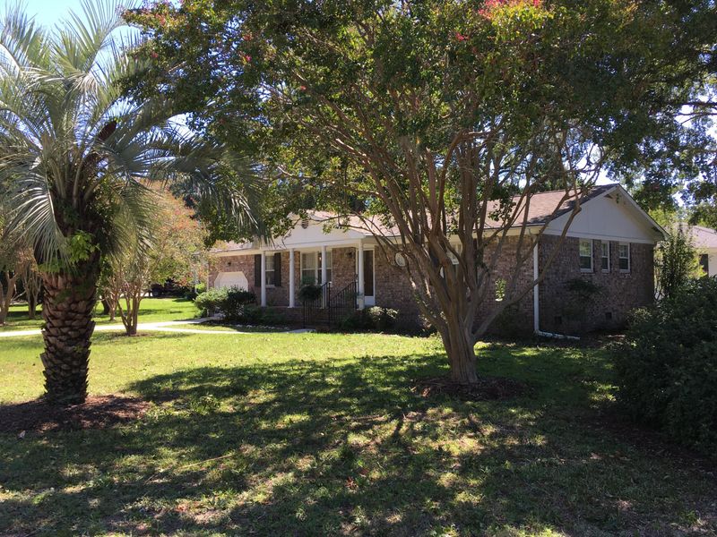 1101 Camellia Dr, Mount Pleasant, SC 29464