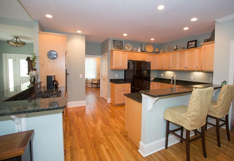 594 Clearview Dr, Charleston, SC 29412
