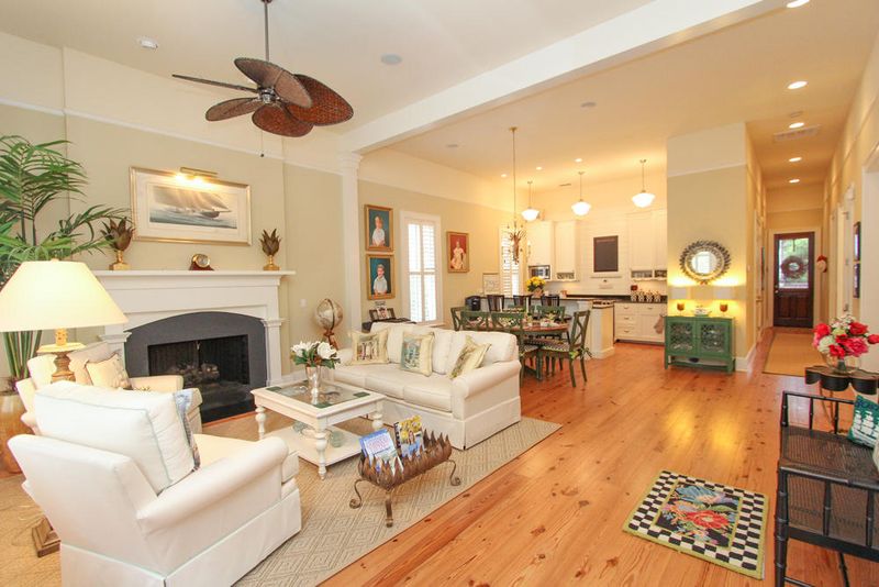 230 Ponsbury Rd, Mount Pleasant, SC 29464