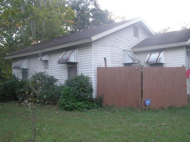 2324 Midland Park Rd, North Charleston, SC 29406