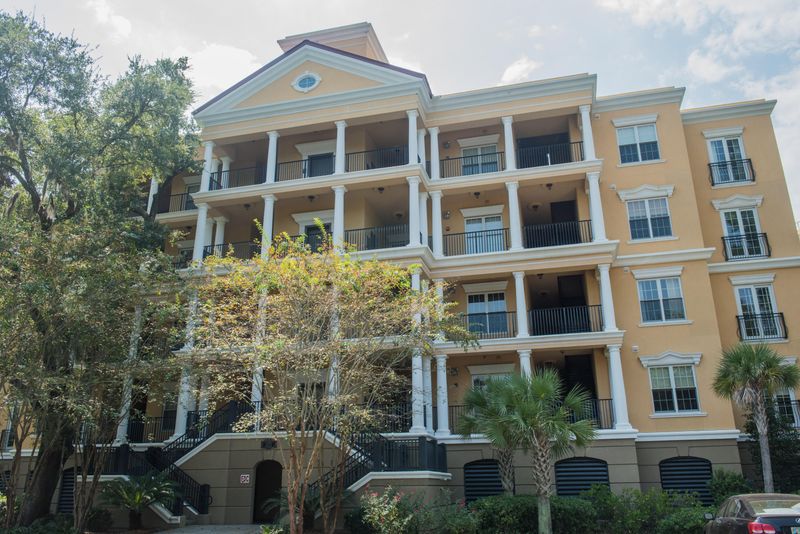4254 Faber Place Dr #3302, North Charleston, SC 29405