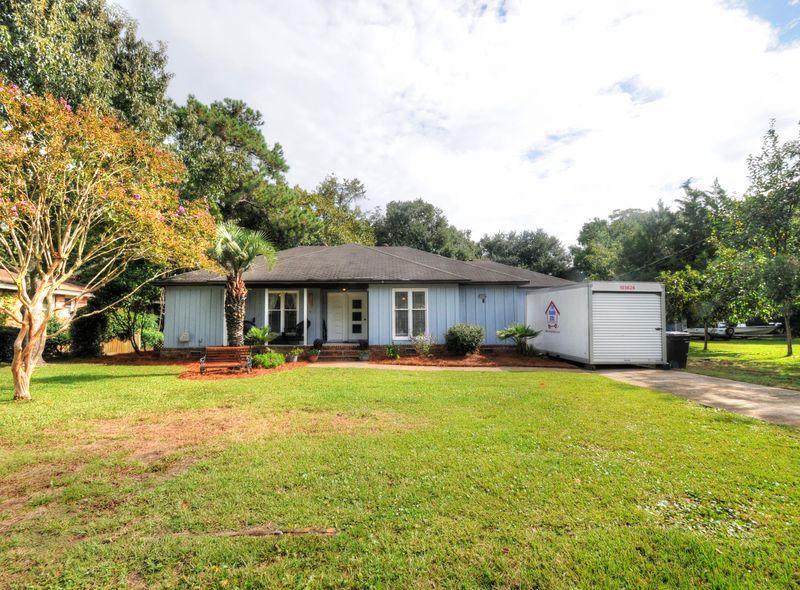 1444 Allen St, Mount Pleasant, SC 29464
