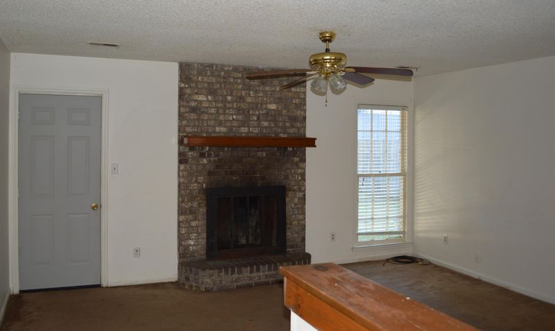 309 Violet Dr, Summerville, SC 29483
