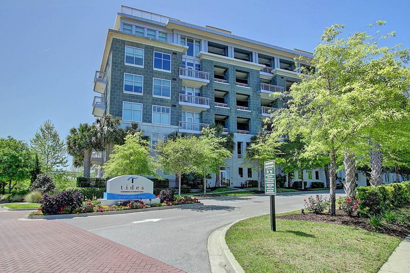 261 Cooper River Dr, Mount Pleasant, SC 29464