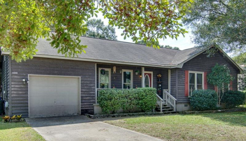 1212 Downer Dr, Charleston, SC 29412