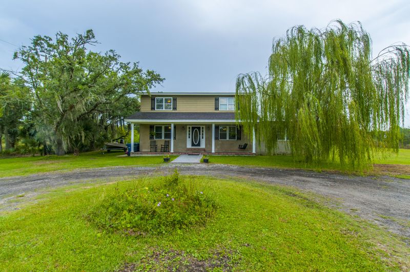 230 Wappoo Rd, Charleston, SC 29407