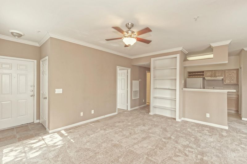 700 Daniel Ellis Dr #10207, Charleston, SC 29412