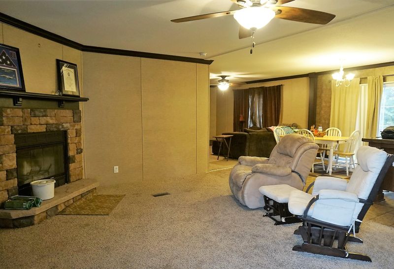 821 Blooming Dale Ln, Pinopolis, SC 29469