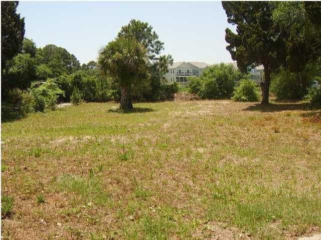 85 Center St, Folly Beach, SC 29439
