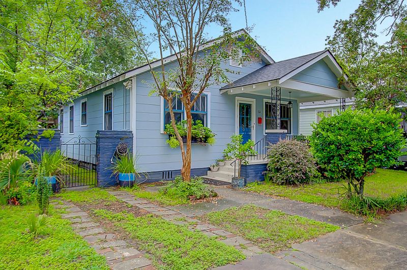 87 Magnolia Ave, Charleston, SC 29403