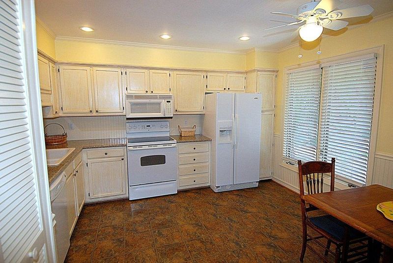 1150 Summer Wind Ln, Seabrook Island, SC 29455