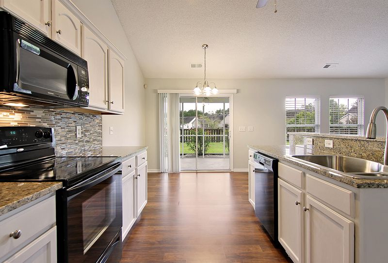 115 Donovan Ct, Summerville, SC 29483