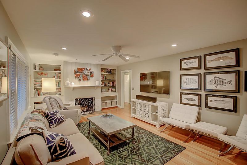 81 Chadwick Dr, Charleston, SC 29407