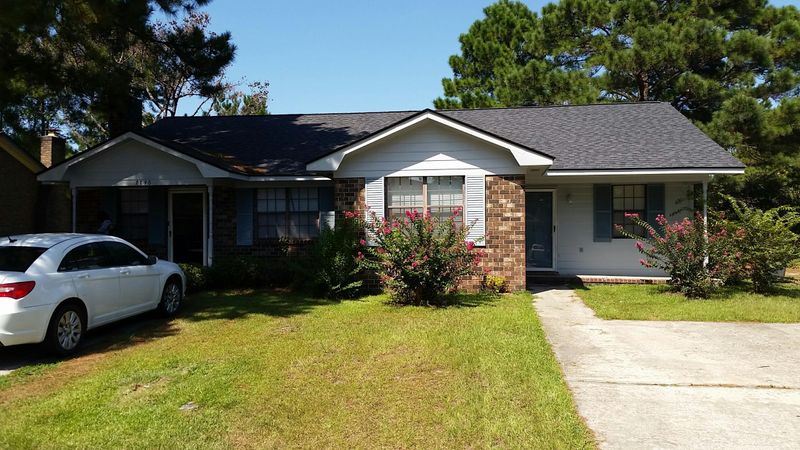 7740 Mcknight Dr, Charleston, SC 29418
