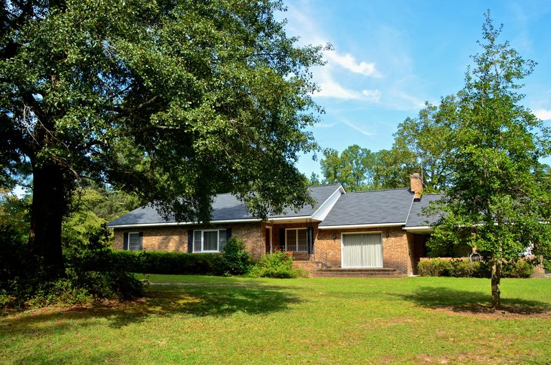 110 Birch St, Moncks Corner, SC 29461